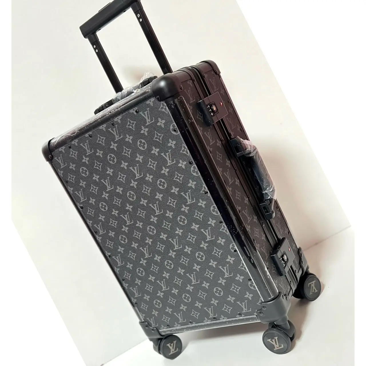 190478973489324789132