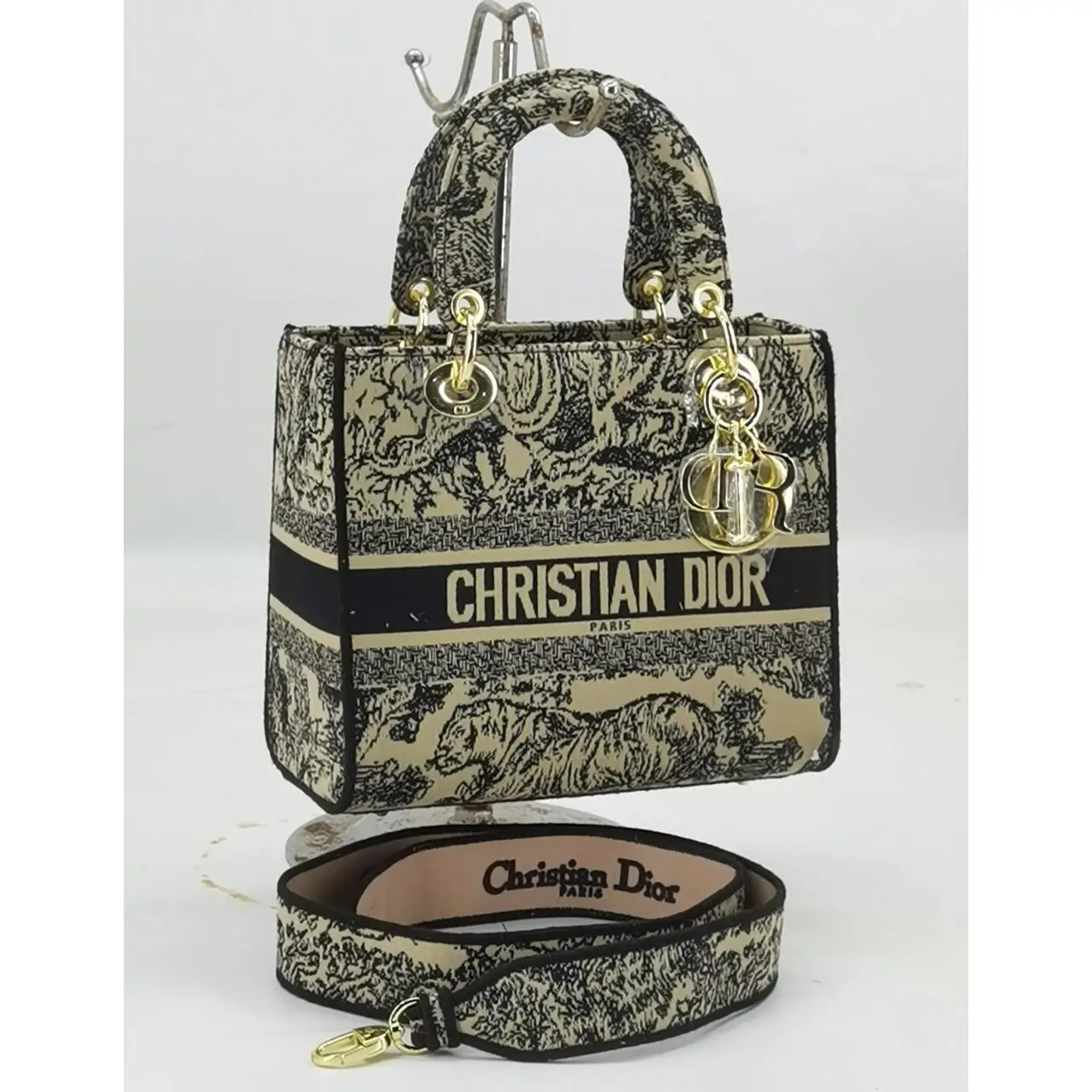 3246531214654352124515321