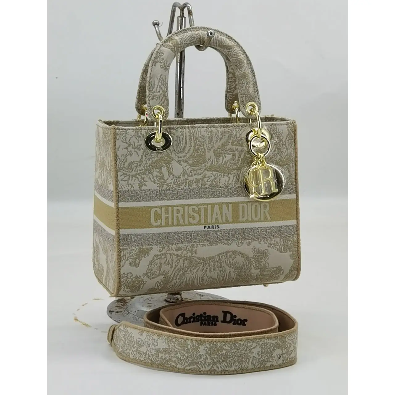 56475465478564564456