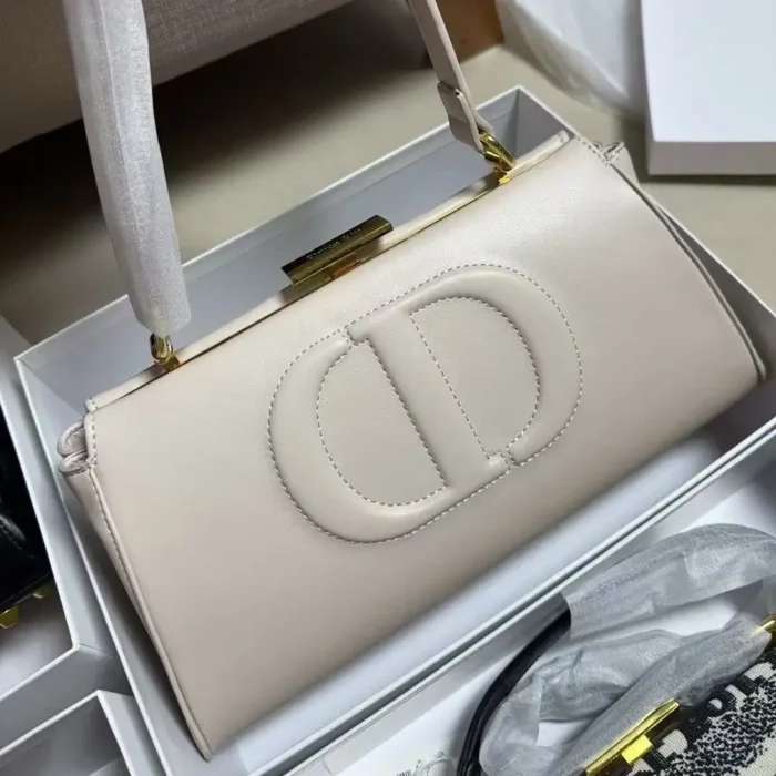 Dior Handbag with Iconic CD Logo – Luxury Craftsmanship & Timeless Style in Dubai UAE