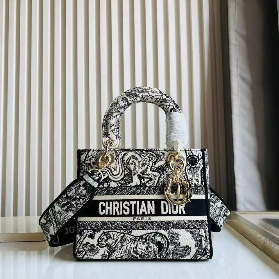 Dior Medium Lady D-Lite Bag – Black & White Toile de Jouy with Signature Branding in Dubai UAE Dior Medium Lady D-Lite Bag – Black & White Toile de Jouy with Signature Branding in Dubai UAE