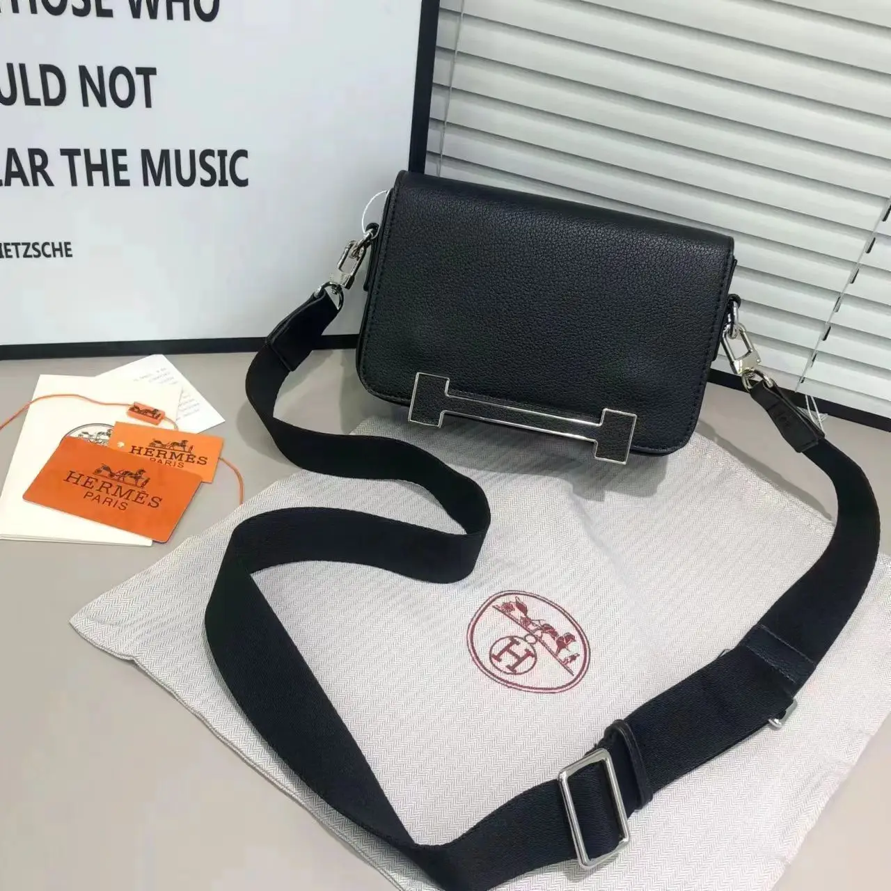 Hermès Geta Black Bag – Chevre Mysore Leather with Palladium Hardware & Adjustable “H” Clasp in Dubai UAE Hermès Geta Black Bag – Chevre Mysore Leather with Palladium Hardware & Adjustable “H” Clasp in Dubai UAE