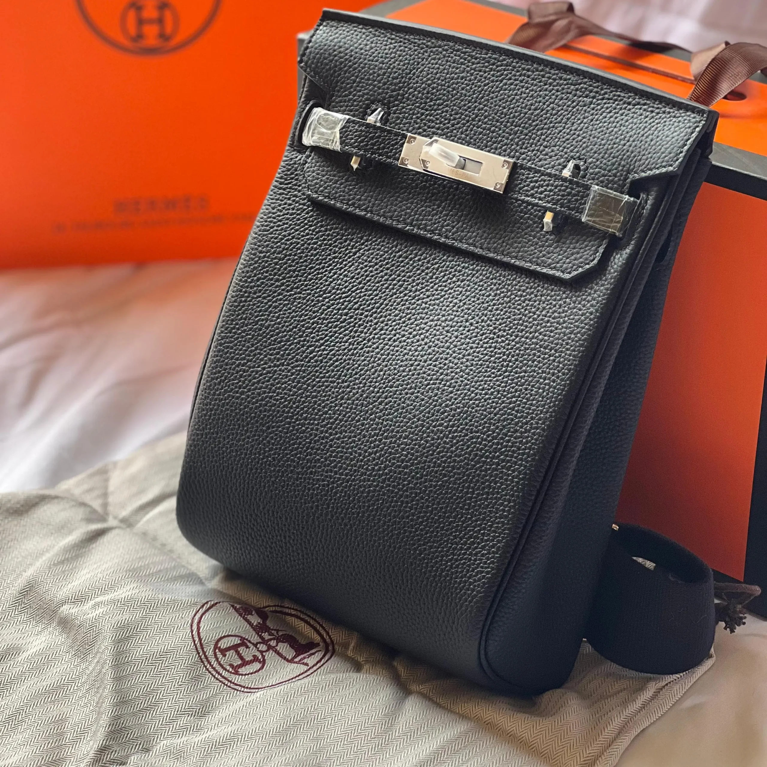 Hermès Hac A Dos PM Backpack – Togo Leather, Palladium Hardware & Turn Clasp in Dubai UAE Hermès Hac A Dos PM Backpack – Togo Leather, Palladium Hardware & Turn Clasp in Dubai UAE