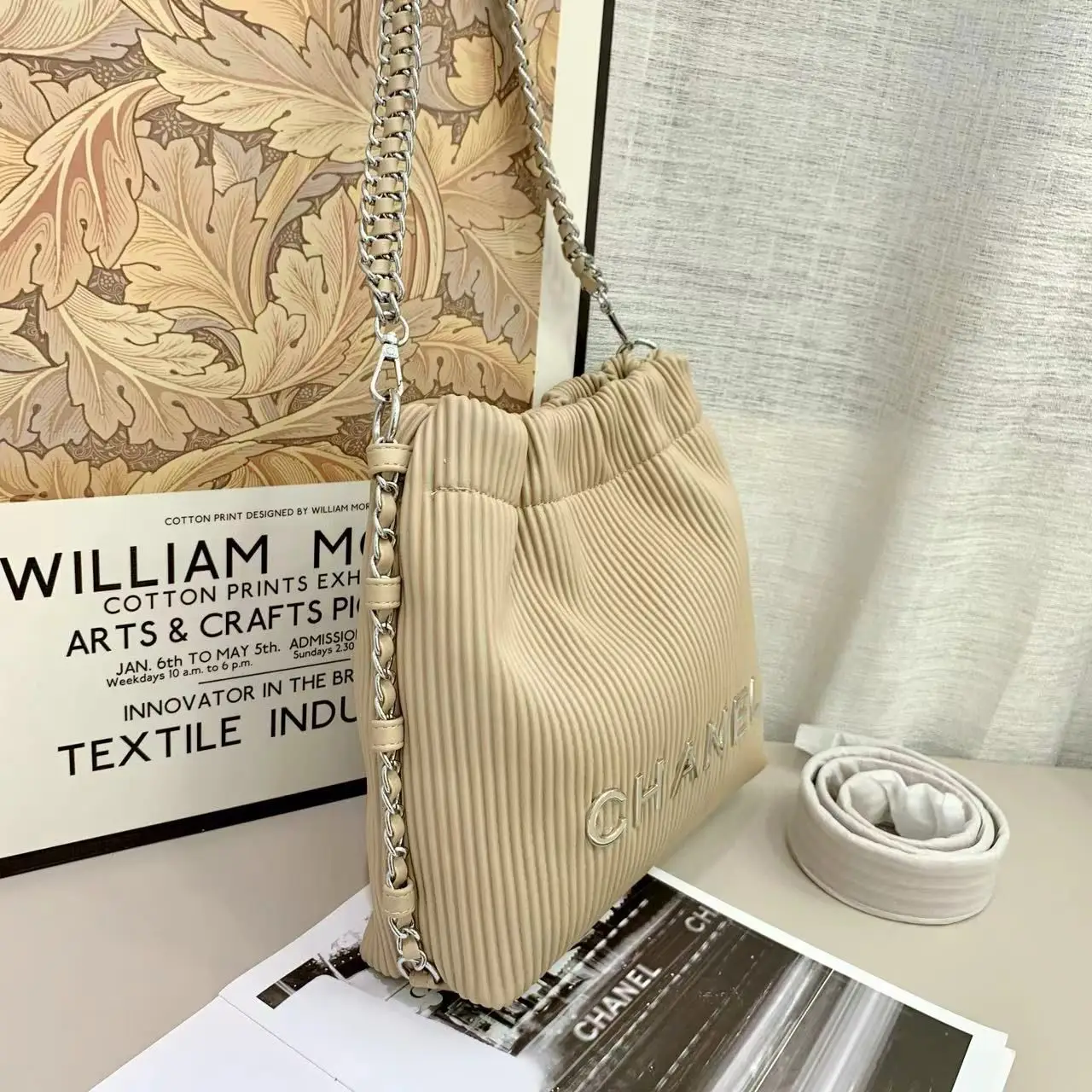 JKHAGSDGjhsdhDGSGJHKJHSDGhjsdghj